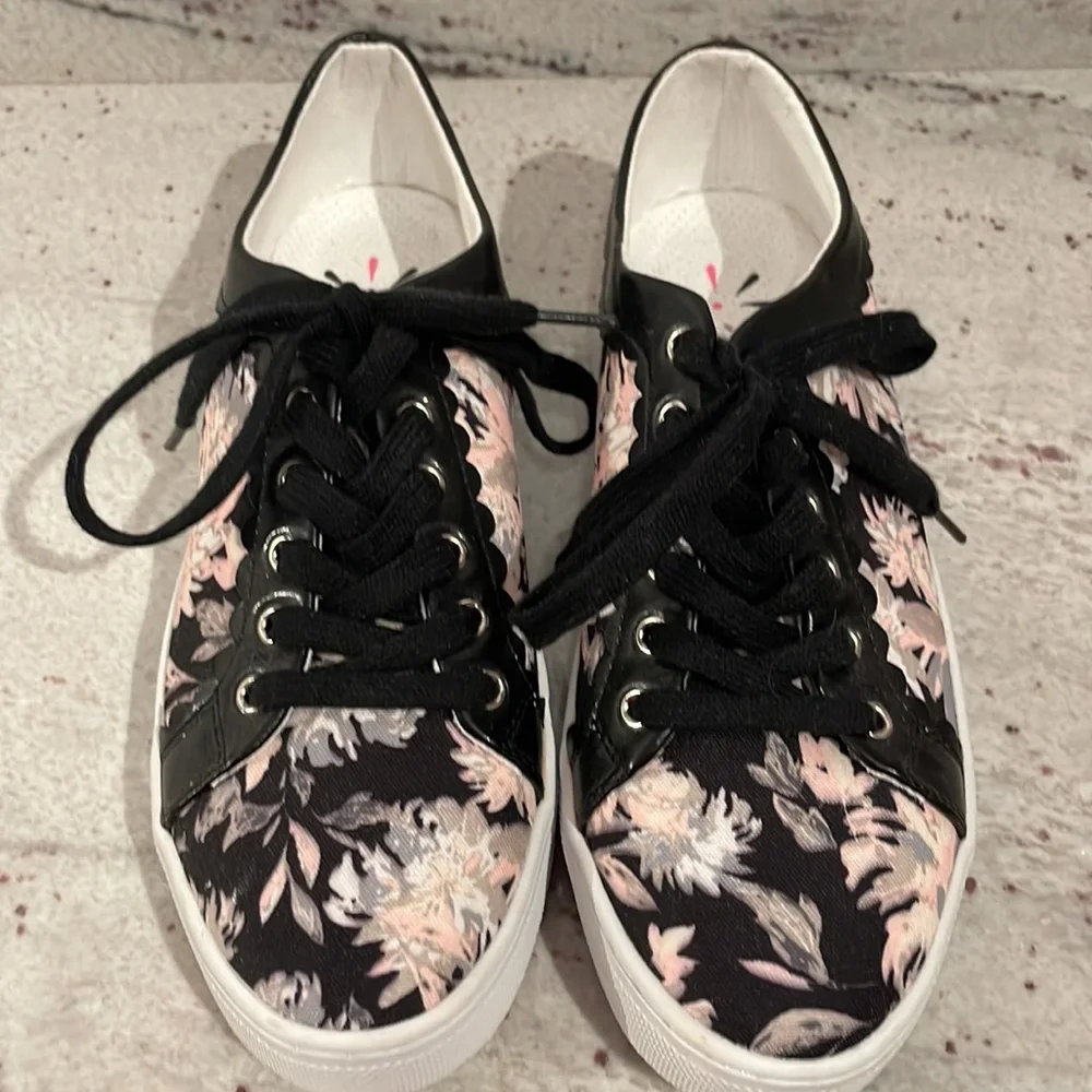 Women's Floral Black Lace-Up Sneakers